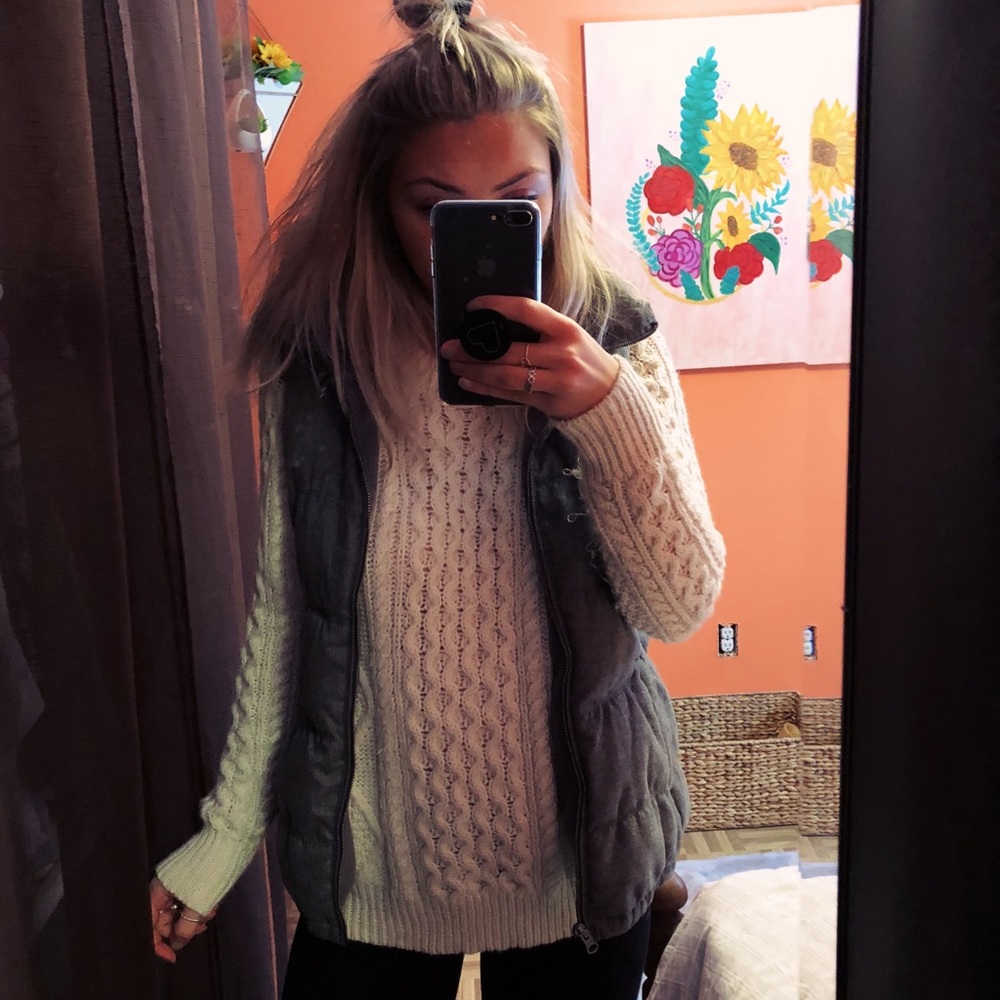 Grey Puffer Vest